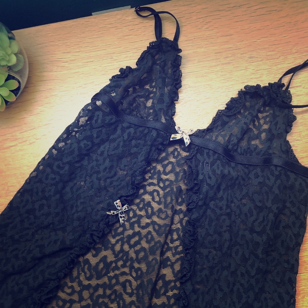 Victoria secret THE LACIE lingerie sz small
